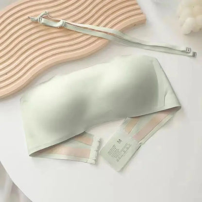 Seksi dikişsiz sütyen